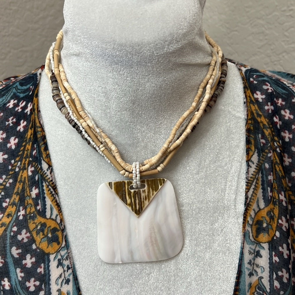 Multi-Strand Necklace with White Shell Stone Pendant
